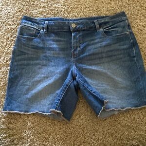 Like-New Maurices jean shorts